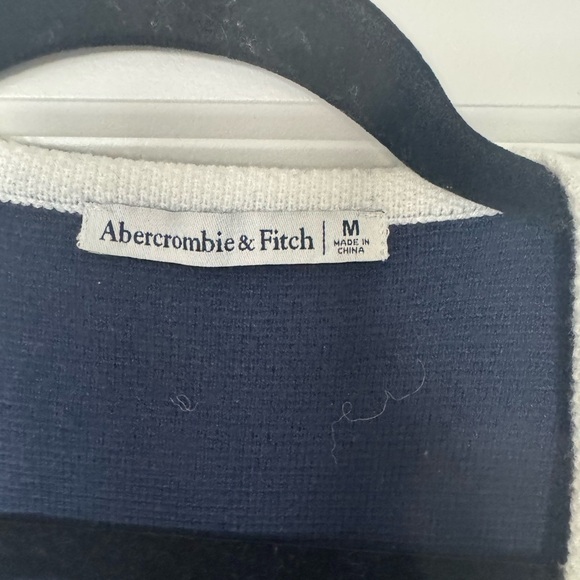 Abercrombie & Fitch Mara Crew Neck Sweater Navy  Size Medium - Picture 5 of 5